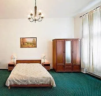 Halkrooms 4* Prag