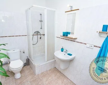 Halkrooms بيت ضيافة