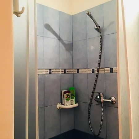 Halkrooms