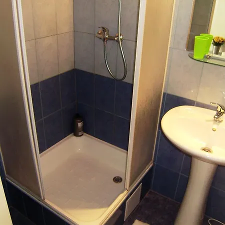 Halkrooms Pensionat 4*