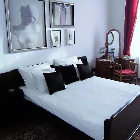 Pensionat Halkrooms Prag