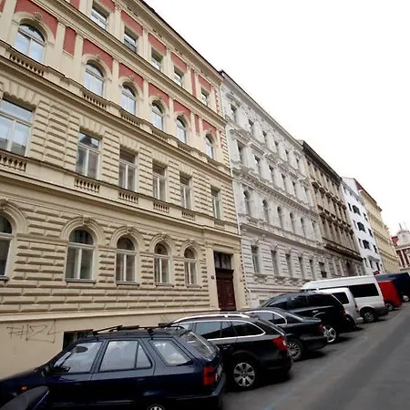 Halkrooms
